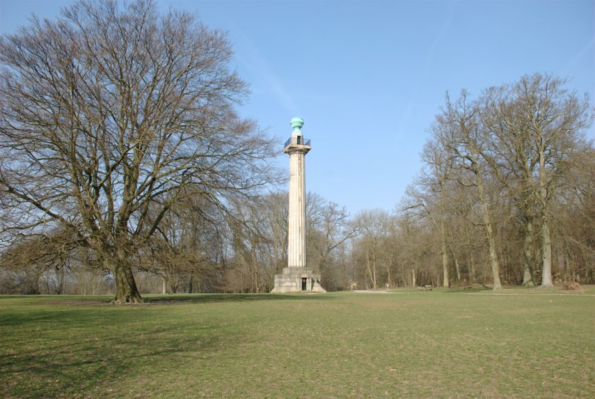 Duke of Bridgewater Monument on Pitstone Common, Aldbury, Hertfordshire, England, Great Britain