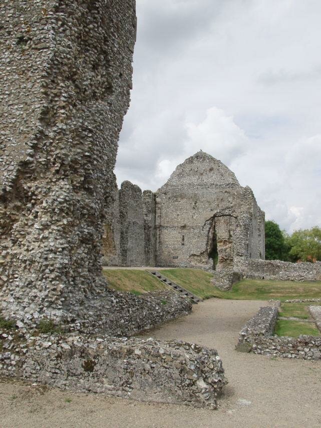 Photgraph of the Bishop's Palace ruins, Bishops Waltham, Hampshire