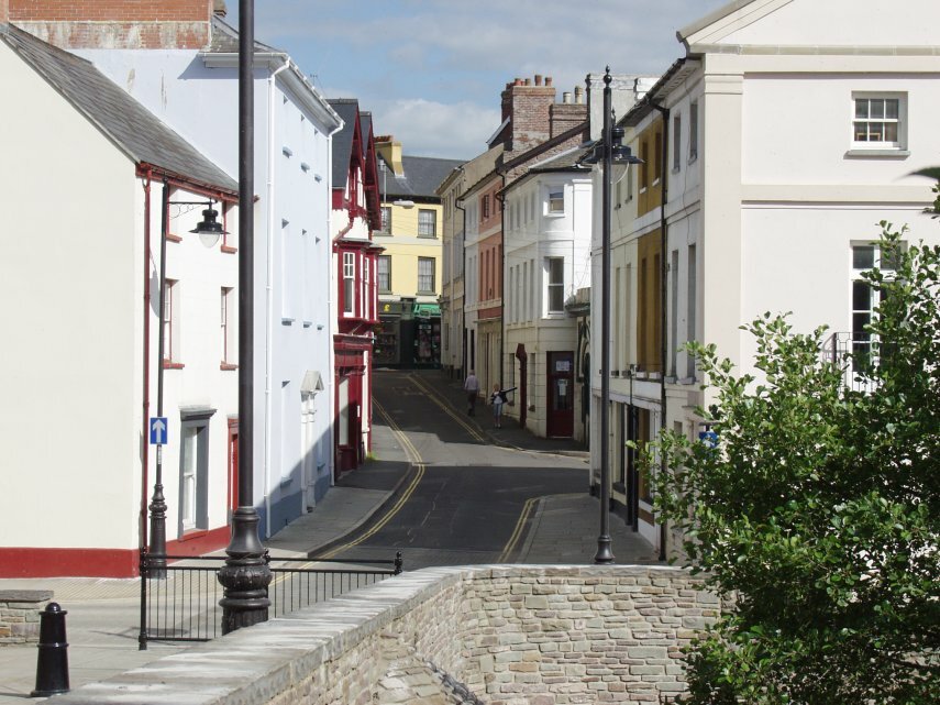 Castle Street from Castle Bridge, Brecon, Brecknockshire, Wales, Great Britain.