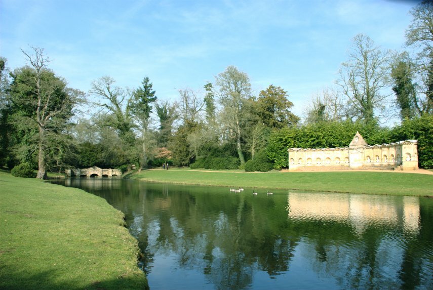 The Temple of British Worthies and Shell Bridge, Stowe Gardens, Buckingham, Buckinghamshire, England, Great Britain