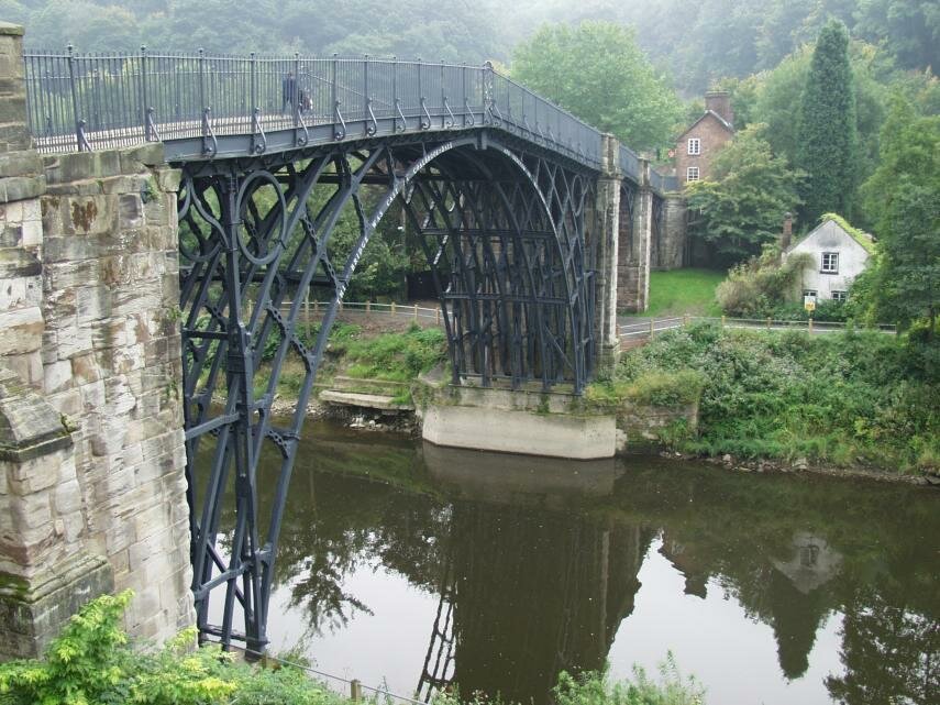 Photograph of the Iron Bridge over the River Severn, Ironbridge, Shropshire, England