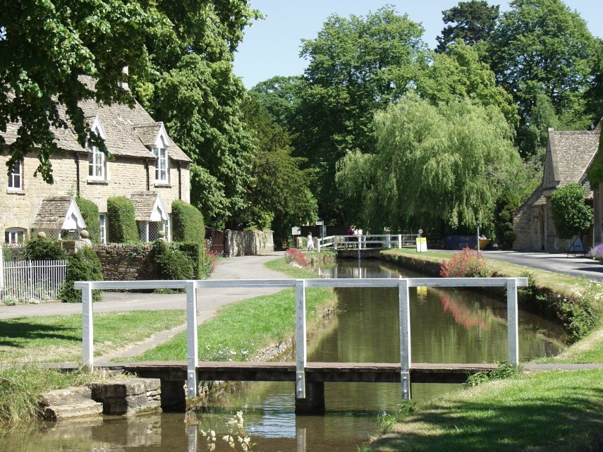 Photograph of a footbridge over the River Eye, Lower Slaughter, Gloucestershire, England