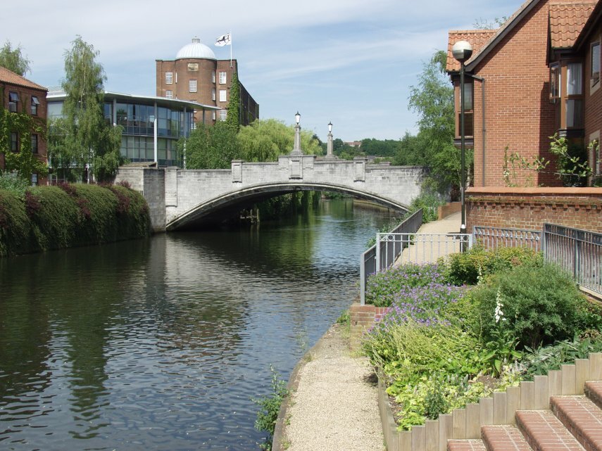 View of Whitefriars Bridge over the River Wensum, Norwich, Norfolk, England