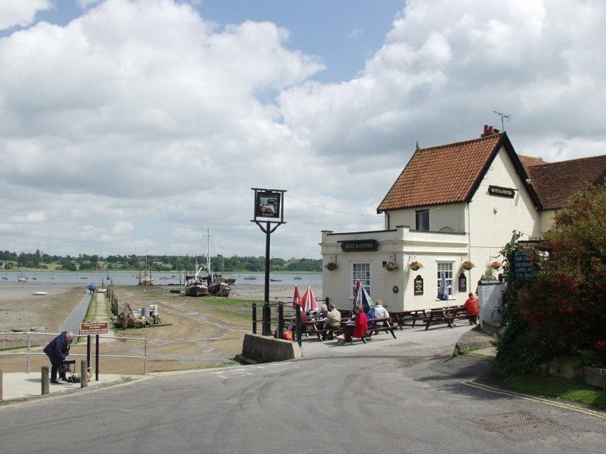 The Butt and Oyster, Pin Mill, Suffolk, England, Great Britain