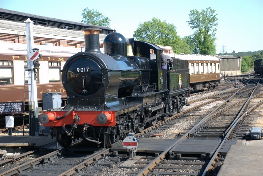 The Earl of Berkeley Locomotive, Bluebell Railway, Sheffield Park, Sussex, England