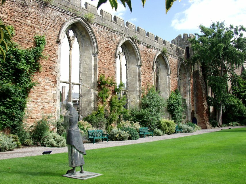 The Ruined Great Hall, Bishop's Palace, Wells, Somerset, England, Great Britain